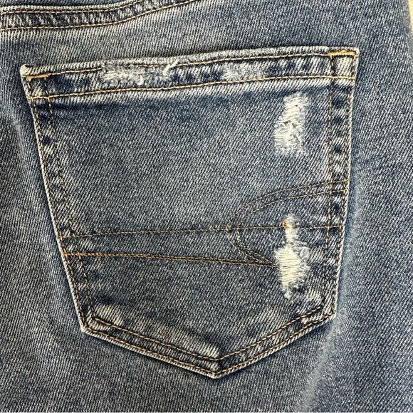 American Eagle Mom Straight Leg Jeans Size 4 - Picture 7 of 9